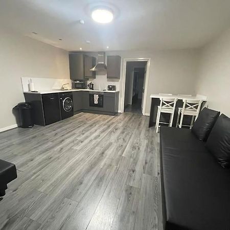 ليفربول Hosted By Ryan - 2 Bedroom Apartment المظهر الخارجي الصورة